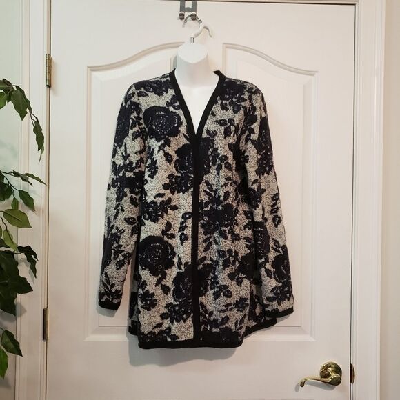 Palette Sweater - Picture 2 of 5